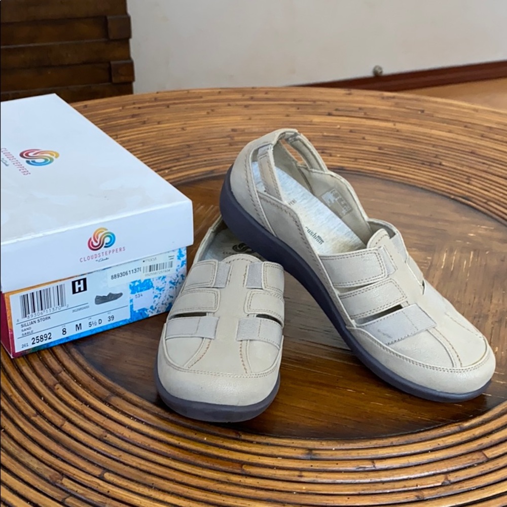 Women’s Clarks - Cloudsteppers